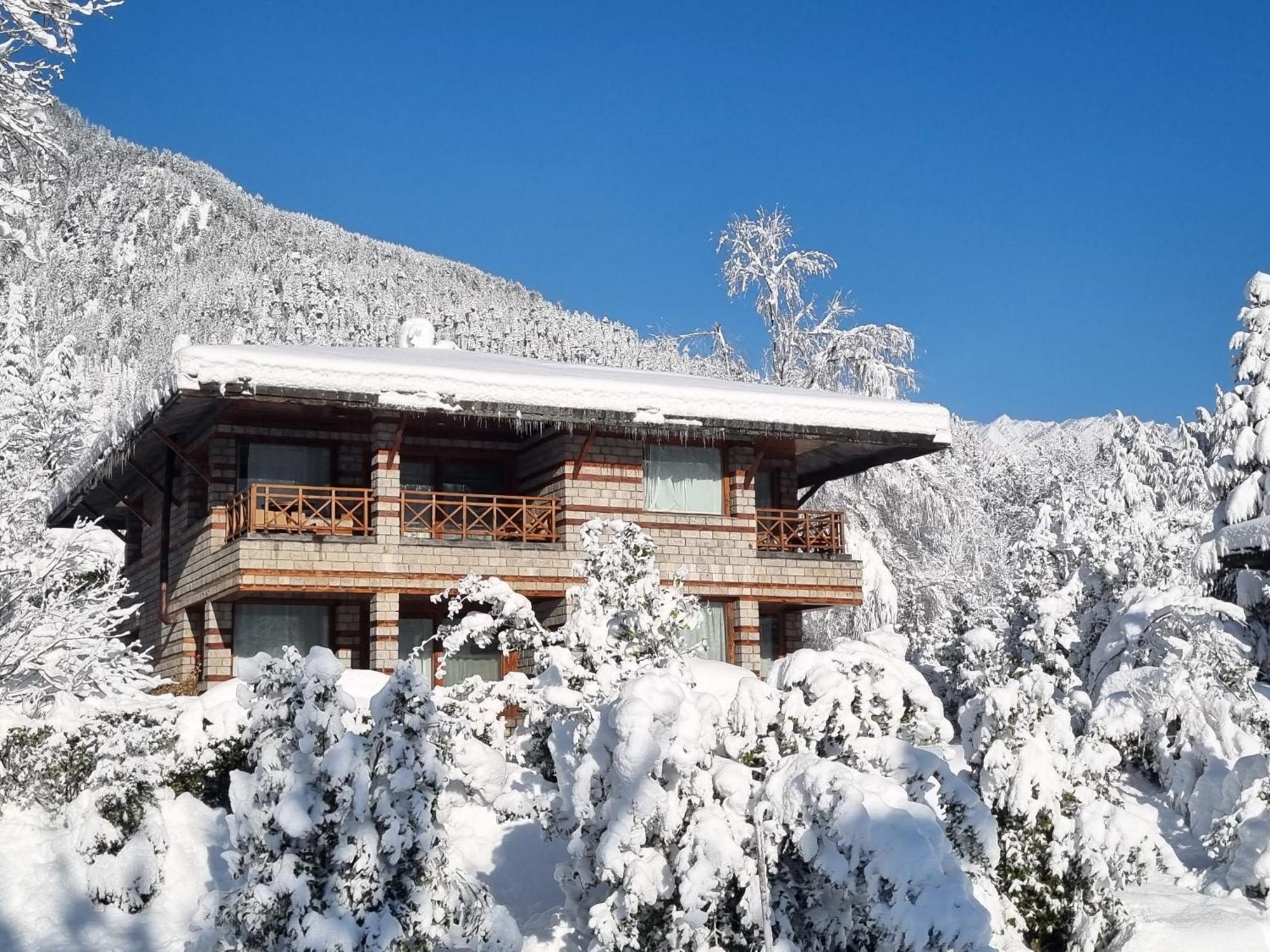 Banon Resorts Manāli Екстериор снимка