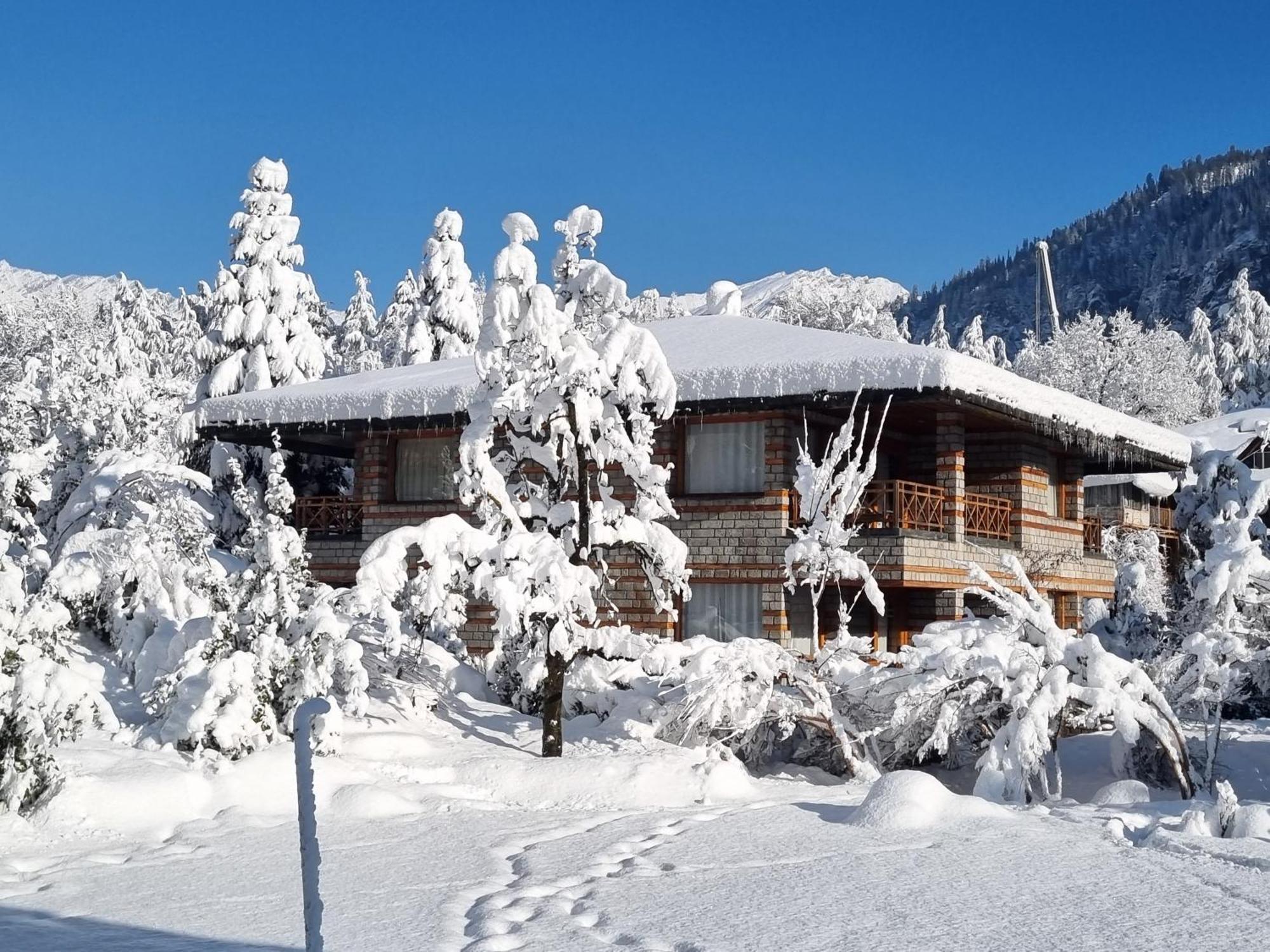 Banon Resorts Manāli Екстериор снимка